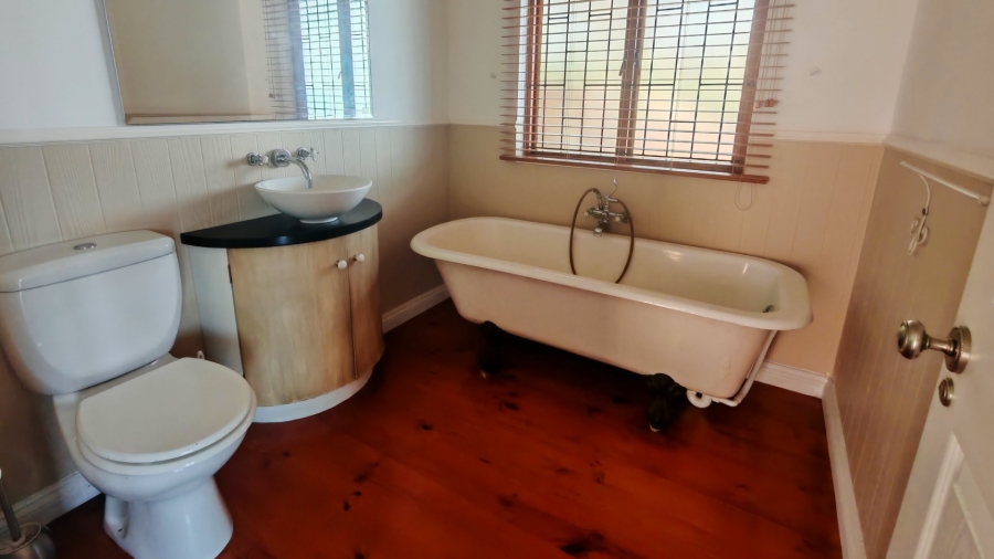 3 Bedroom Property for Sale in Herolds Bay Western Cape
